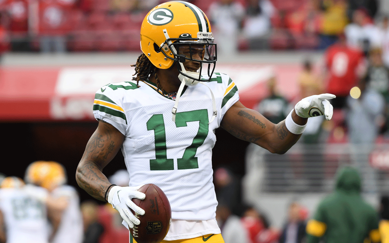 49ers vs. Packers DraftKings DFS Picks: Top lineup includes Aaron Rodgers,  Aaron Jones, and Deebo Samuel