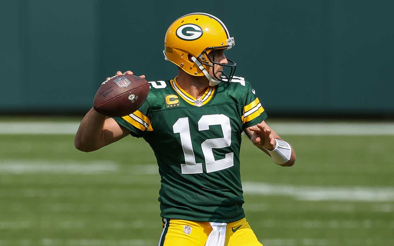 Different Circumstances in 2022 for Packers Rookie WRs & Aaron Rodgers