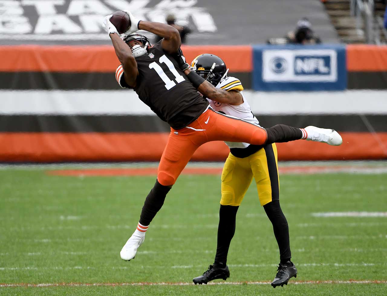 Noah Fant Truck Sticks Defenders on His Way to the End Zone 