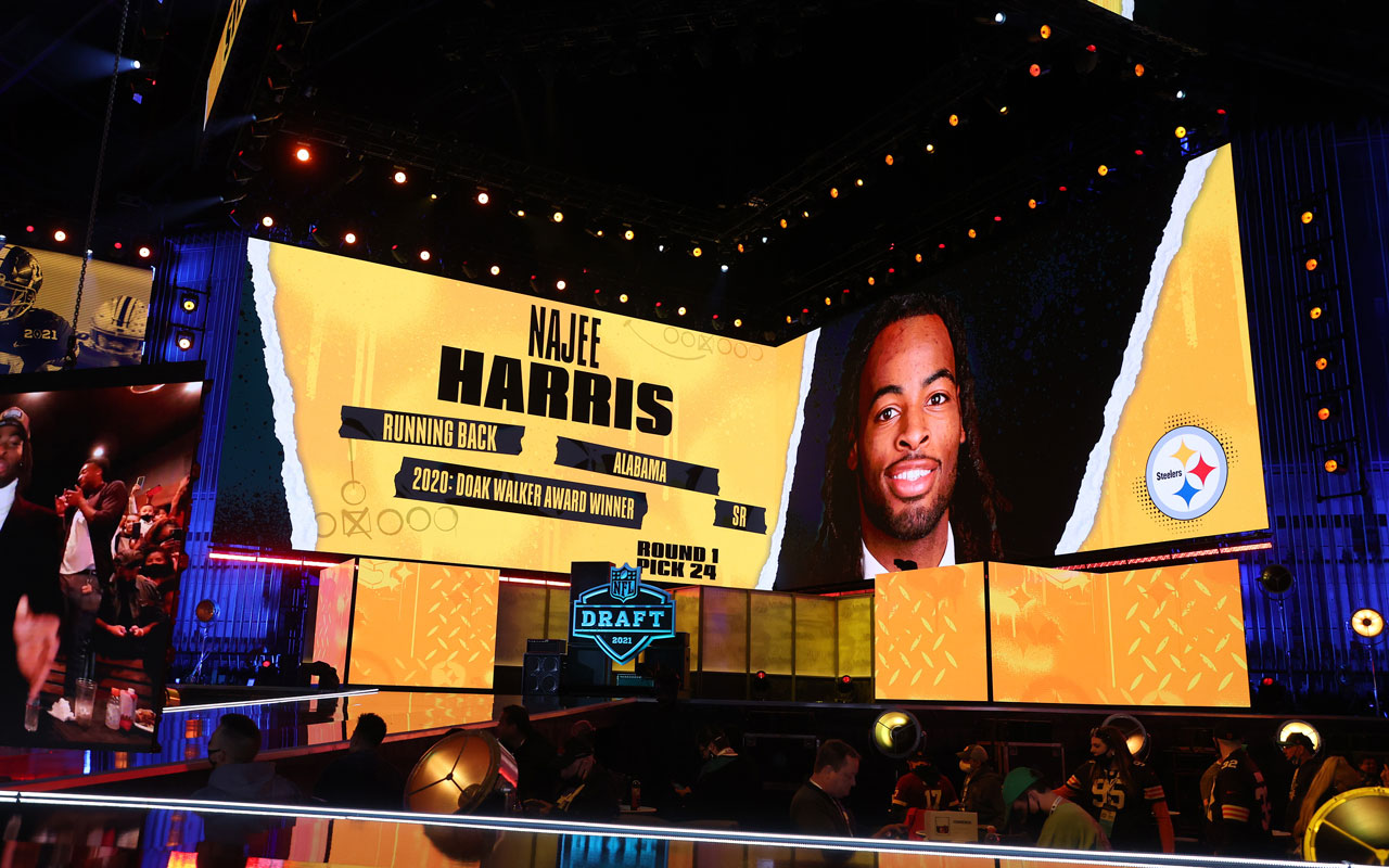 Najee Harris wins Doak Walker as nation's top RB 