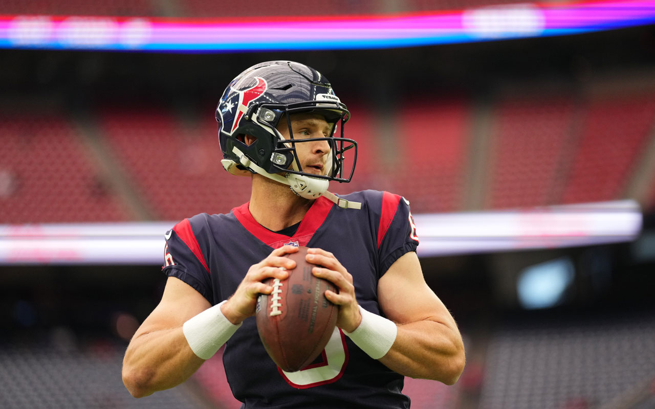 Houston Texans quarterback Jeff Driskel throws a pass during an