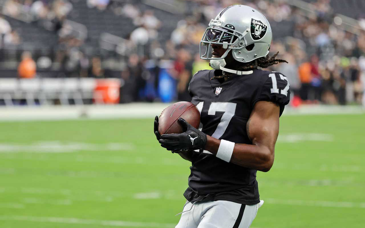 2023 NFL DFS Week 4 Contrarian Plays: Top DraftKings & FanDuel