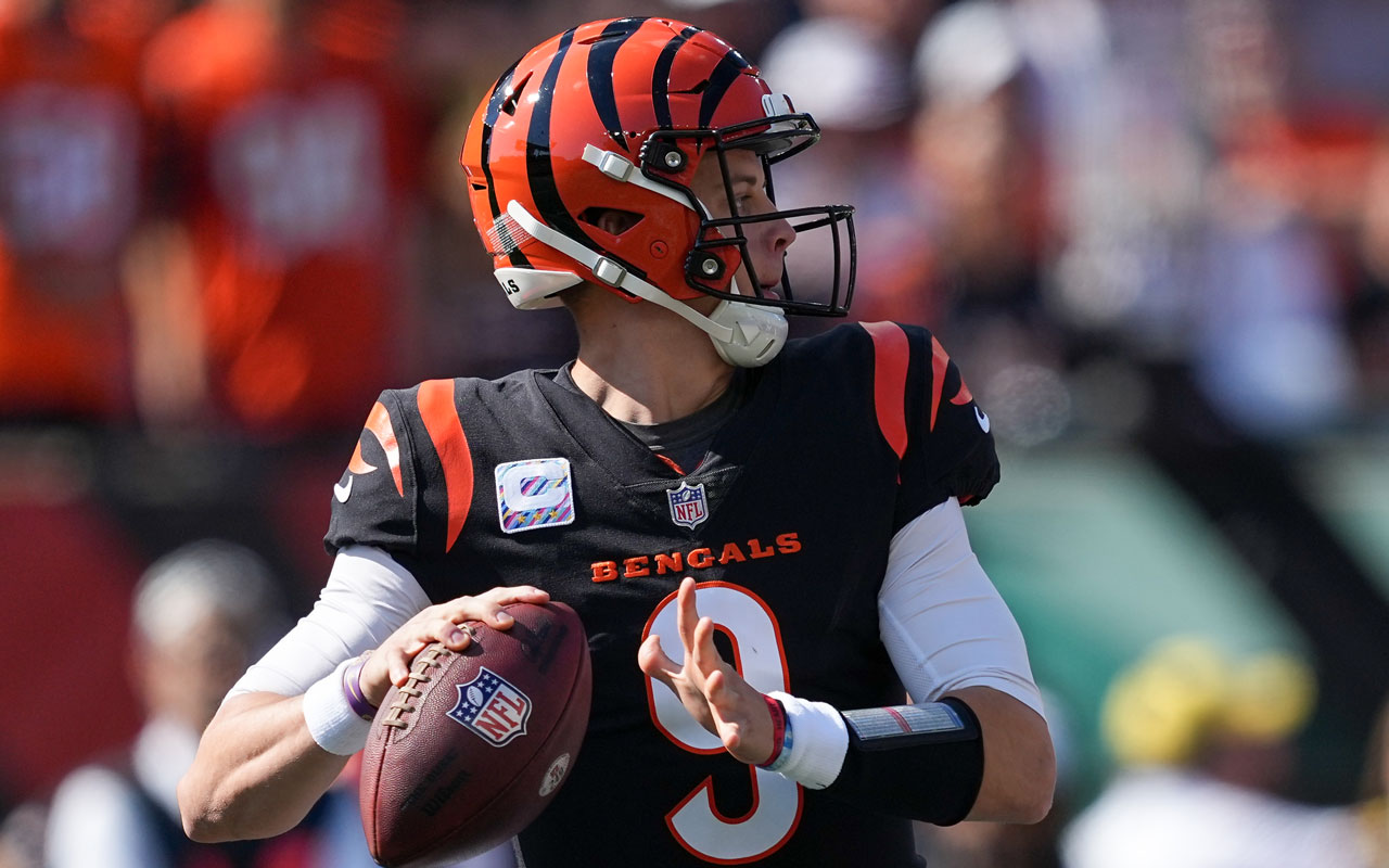 Top NFL DFS Lineup for Monday Night Football: For Browns vs. Bengals,  Should We Include Kareem Hunt, Nick Chubb, and Joe Mixon?