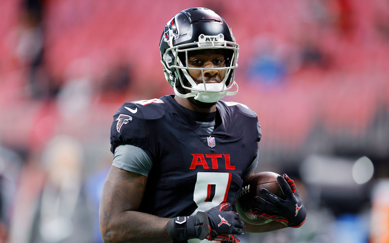 NFL DFS Week 11 Picks  David Montgomery Opens Up Value 