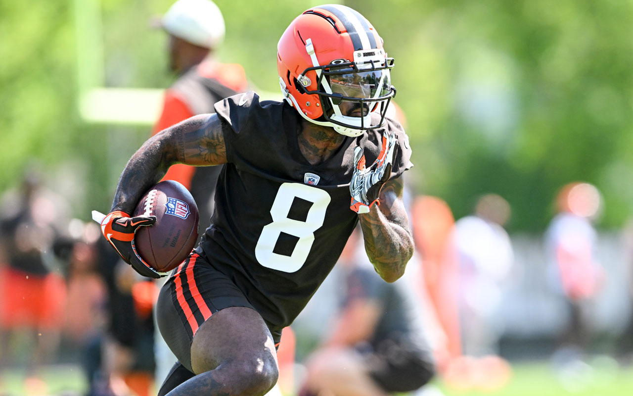 Browns: What is the value given up to trade for Elijah Moore?