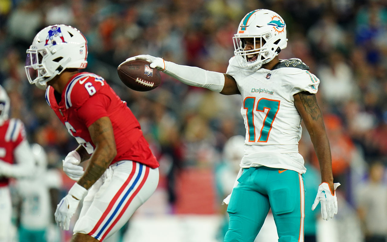 Dolphins RB1 shares thoughts on potential Jonathan Taylor trade