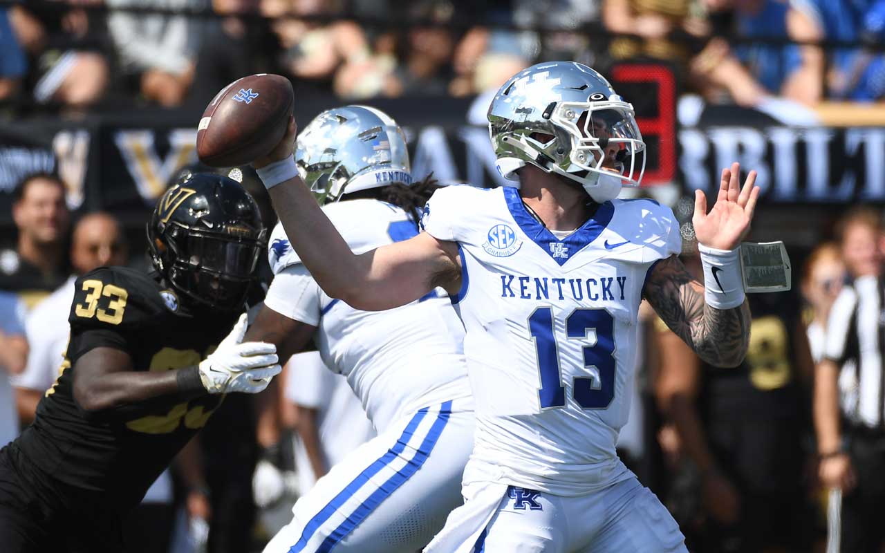 NCAAF Week 1 Picks, Odds & DraftKings Kentucky Promo for CFB