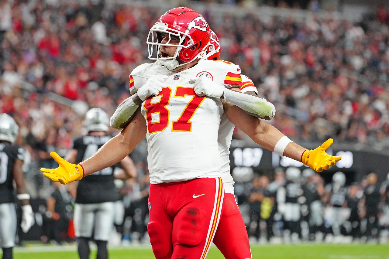 First TD Odds For Travis Kelce, Xavier Worthy, Rachaad White, And More ...