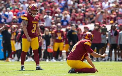 Austin Seibert kicking 