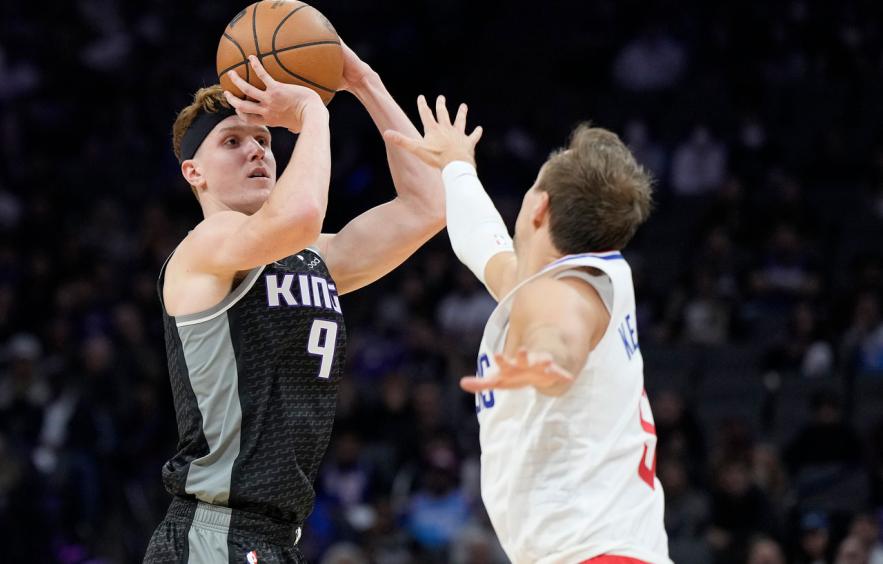 Best Grizzlies-Kings Player Prop: Will Kevin Huerter Nail Triples?